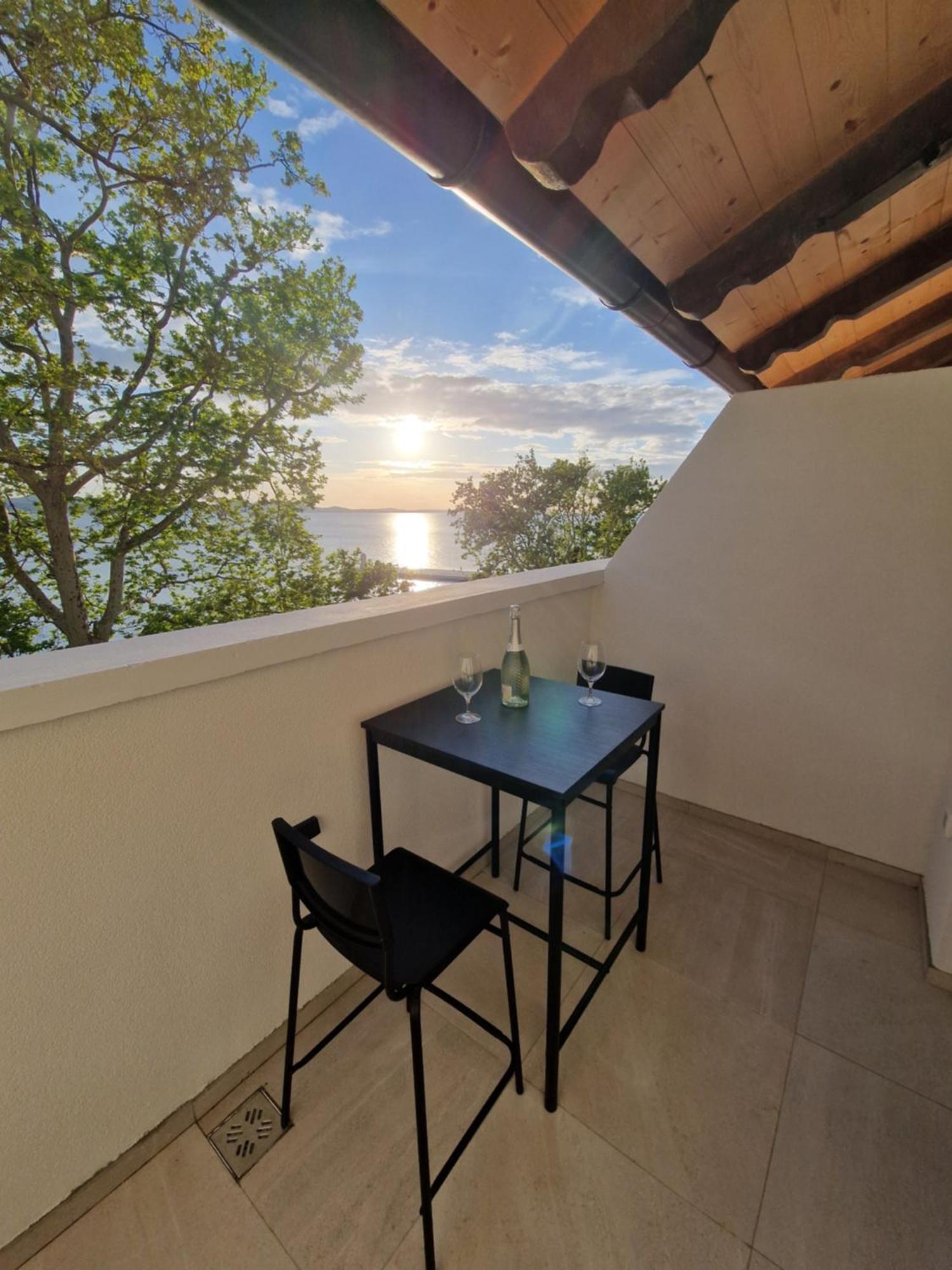 Seafront Sunset Studio&rooms *