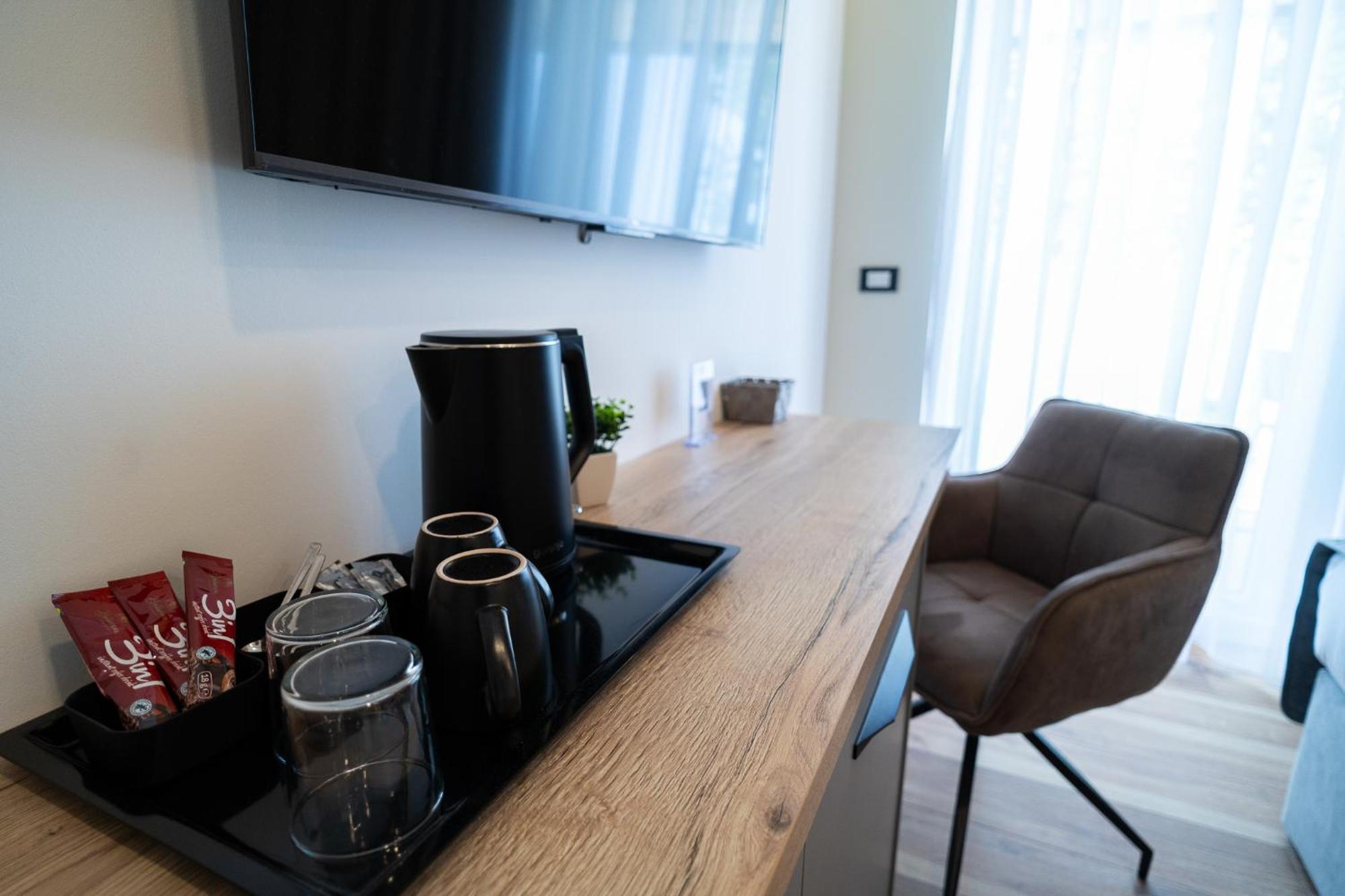 Seafront Sunset Studio&rooms Apartment Zadar